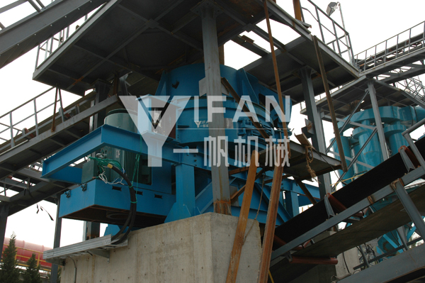 制砂機(jī)工作現(xiàn)場(chǎng)